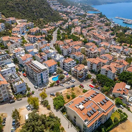 Konukevi Aphrodite 4*